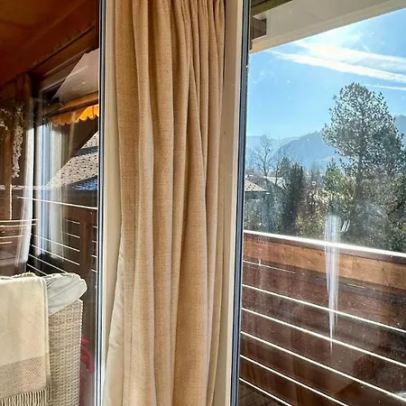 Swiss Alps Delight-cozy High Style Luxurious Flat